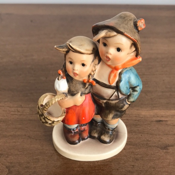 Hummel Surprise - Picture 1 of 5